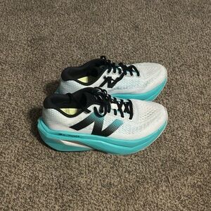 New Balance fuelcell super comp trainer v4 women’s 8 wide